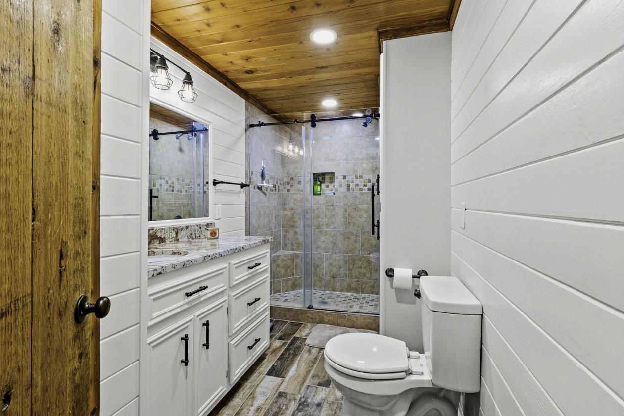Complete Turnkey Country Horse Property - photo 23