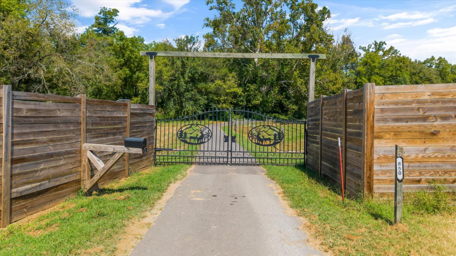 50 Acre Farm | Luxury Home + Equestrian Business - photo 19
