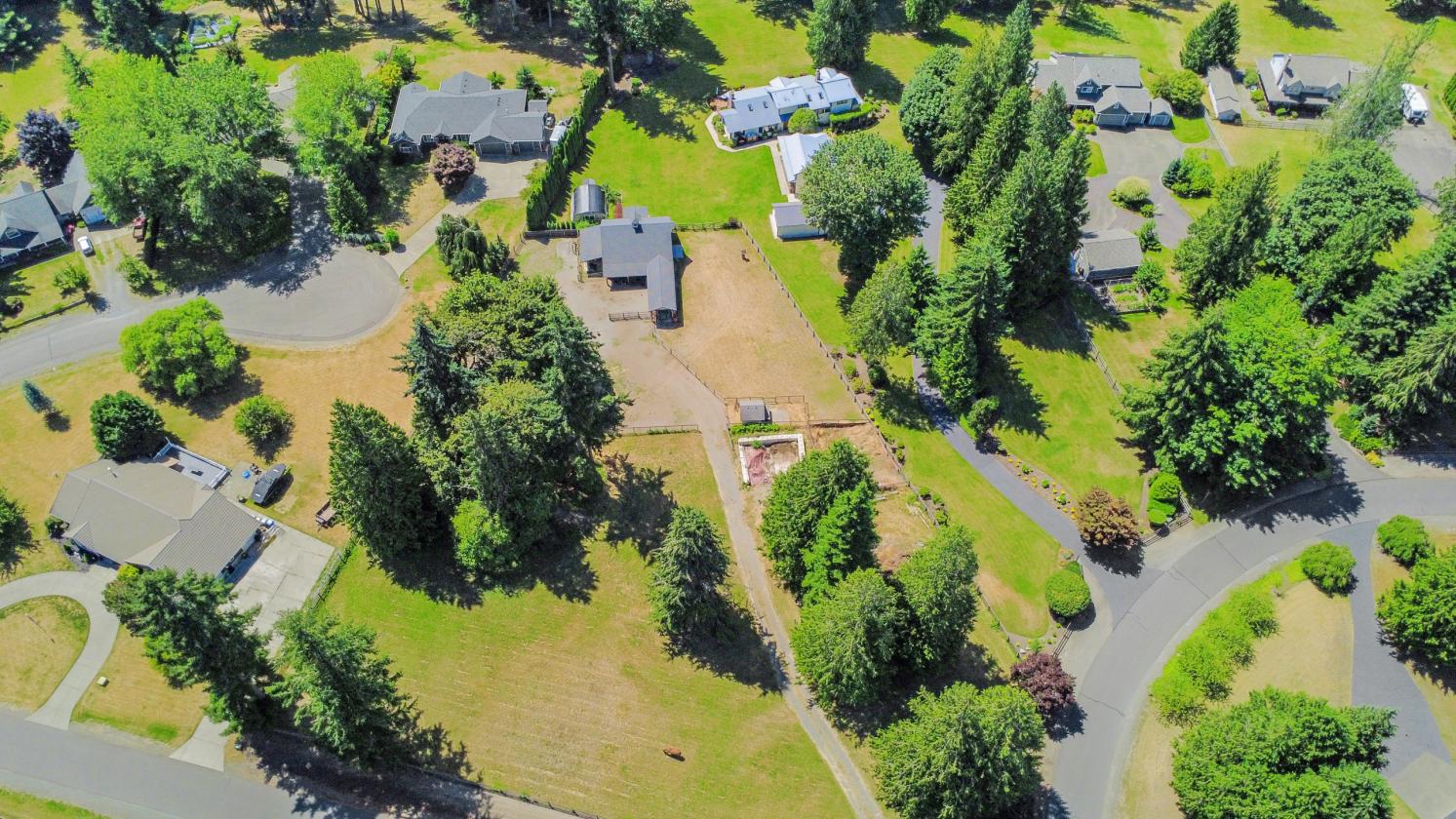 RIVERFRONT LUXURY EQUESTRIAN RETREAT - photo 24