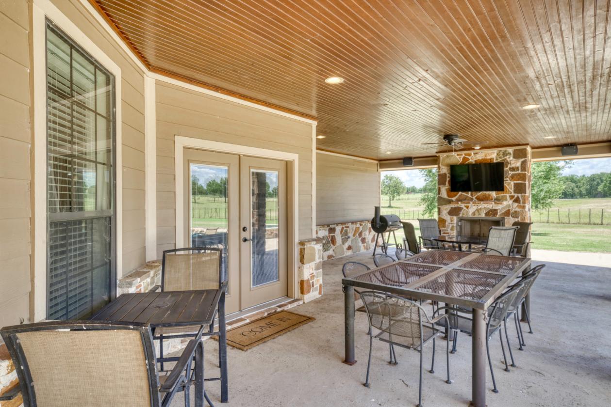 Luxury 32-acre Ranch Estate near Texas A&M - photo 17