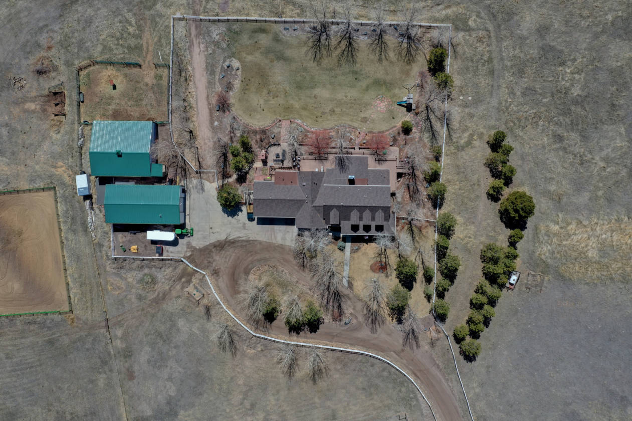 Magnificently Beautiful TwoStory Custom Country Horse Property on 35