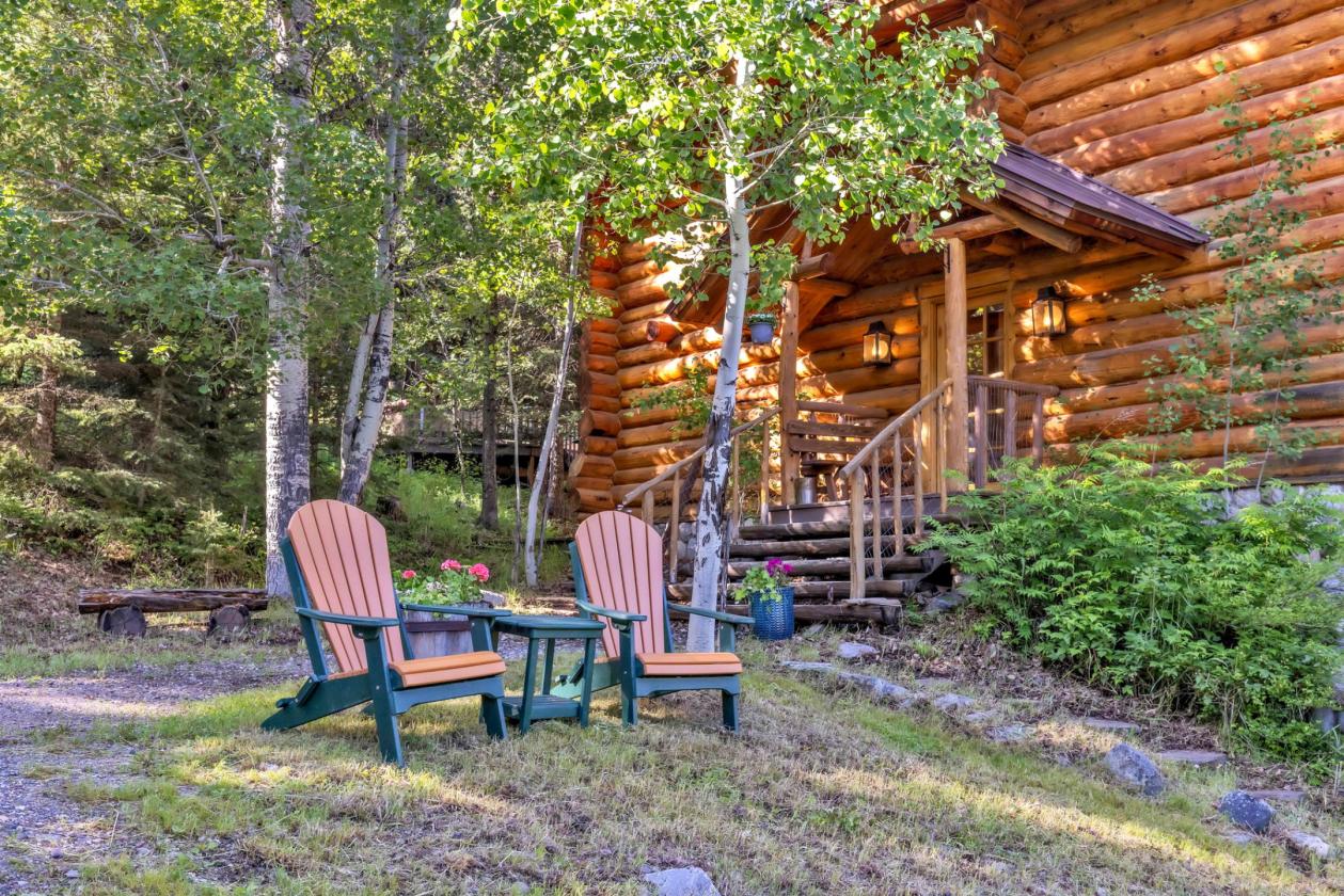 Mountain cabin with pasture and views - photo 6