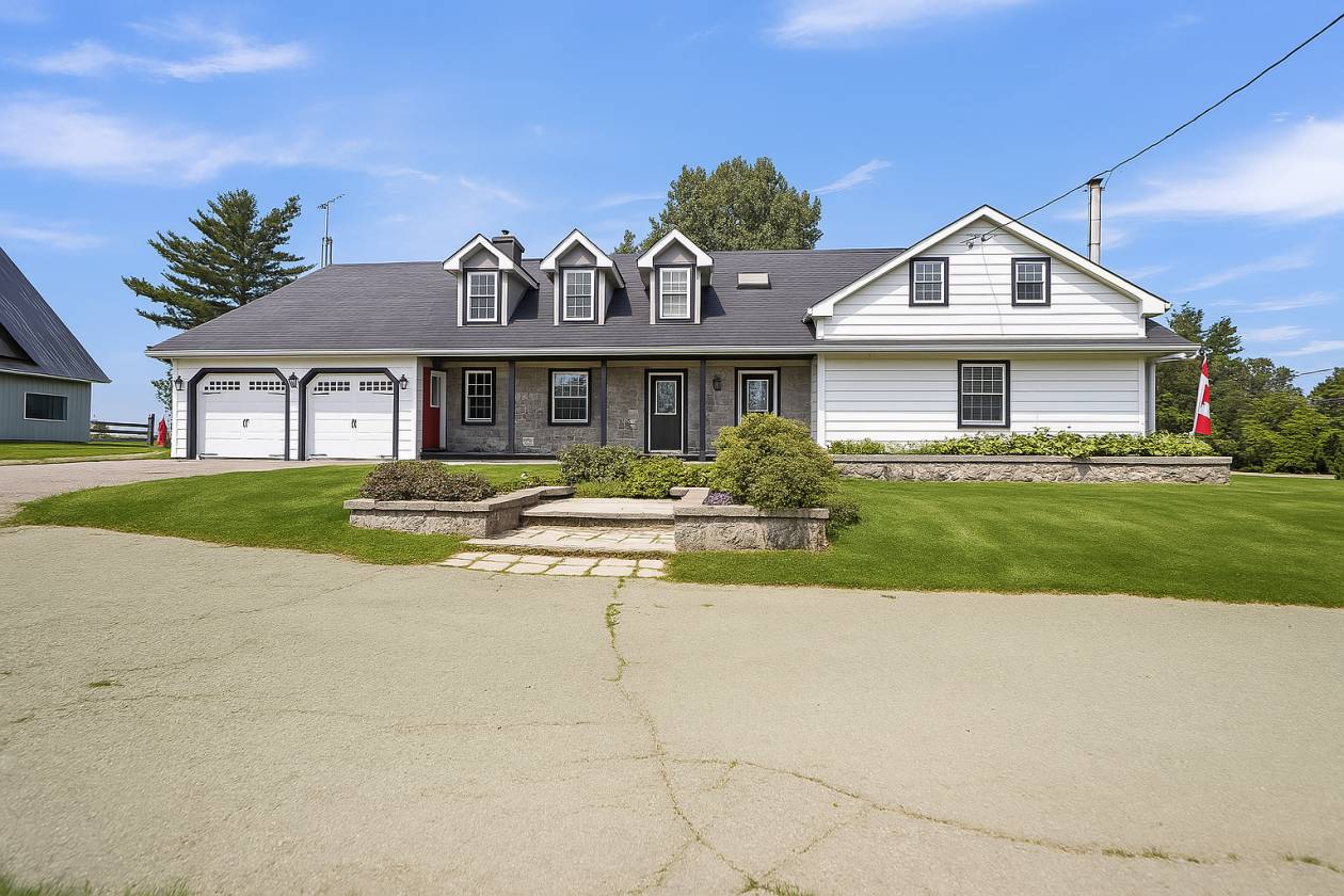 Horse Property for sale.