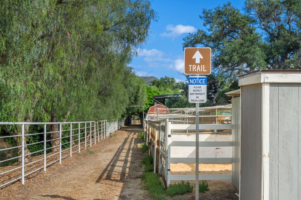 Gated 6 Acre Horse Facility In Sand Canyon - photo 19