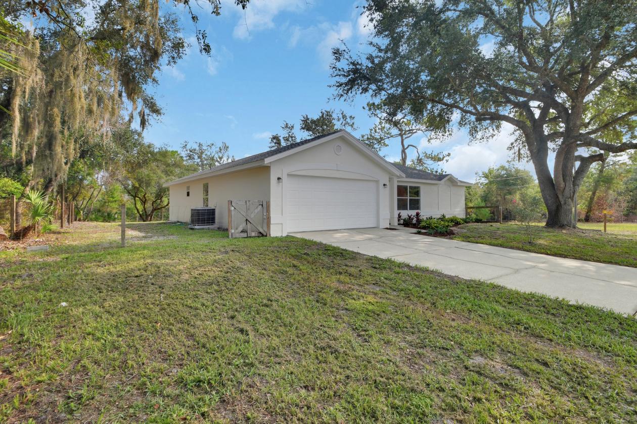 Updated Home Zoned Agricultural - photo 24