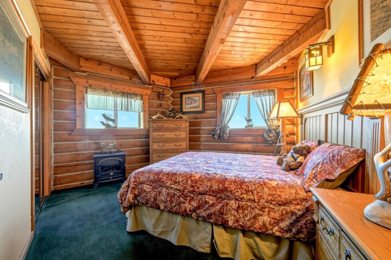 Premier Horse Property With Trophy Mule Deer - photo 21