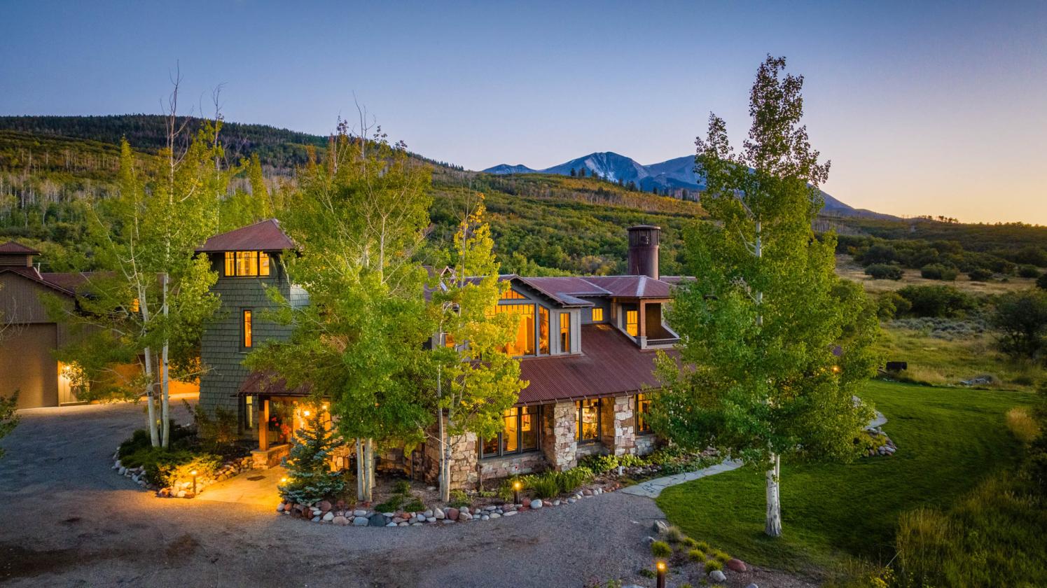 Quintessential Mountain Retreat - photo 2