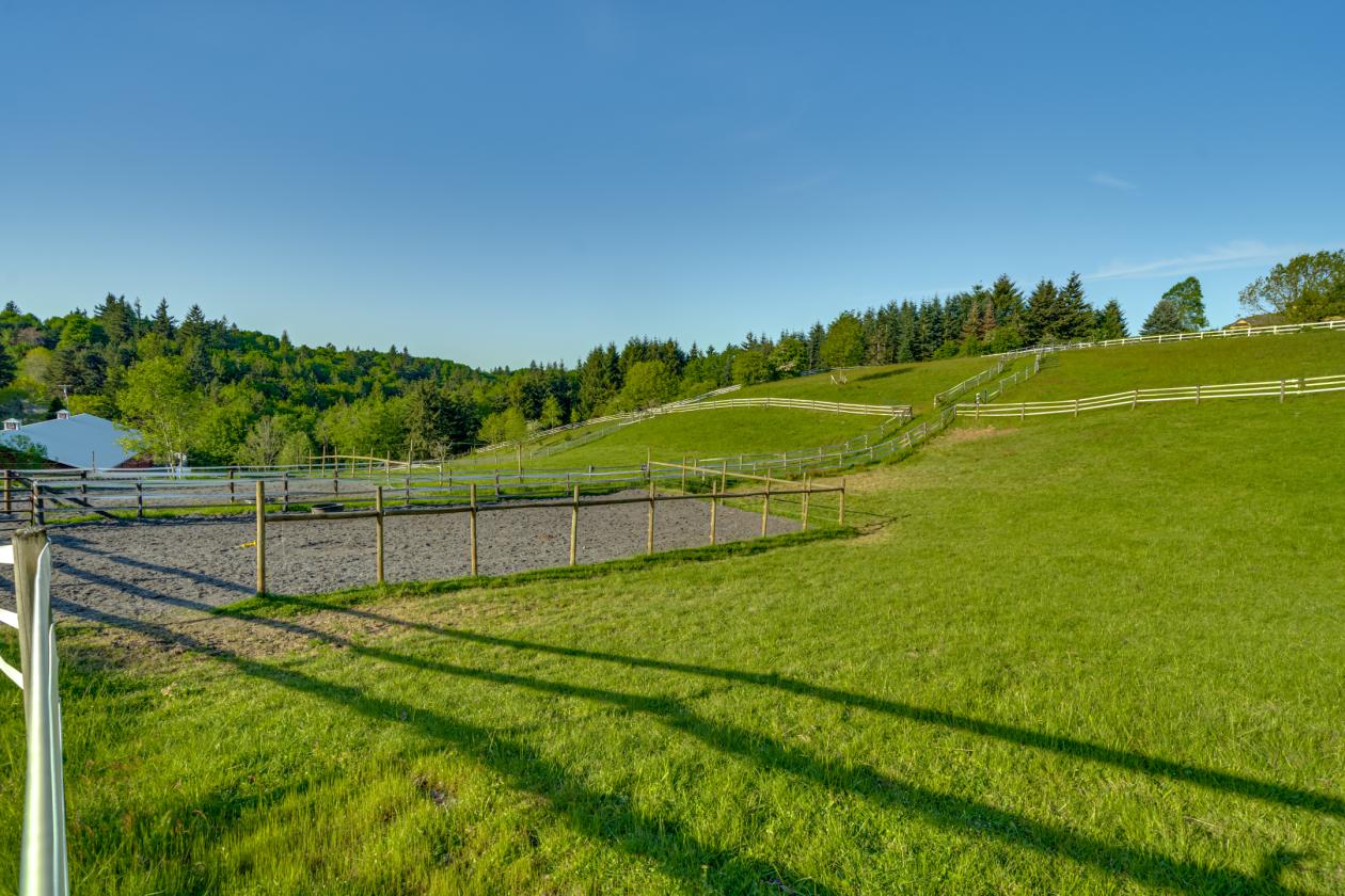 Gated 25-acre equestrian estate with sweeping Mt. - photo 26