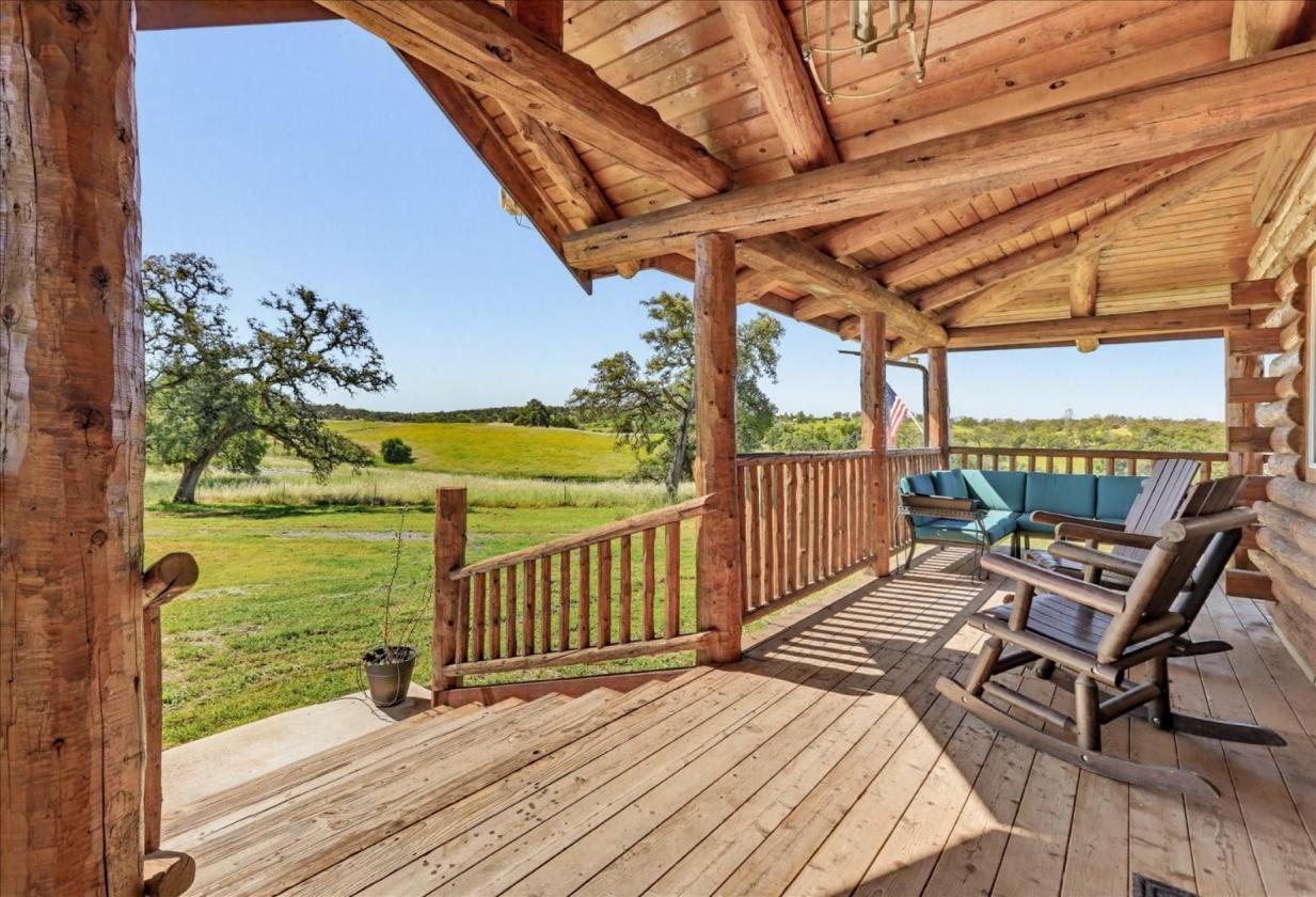 Gorgeous 86 acres with Log Home - photo 4