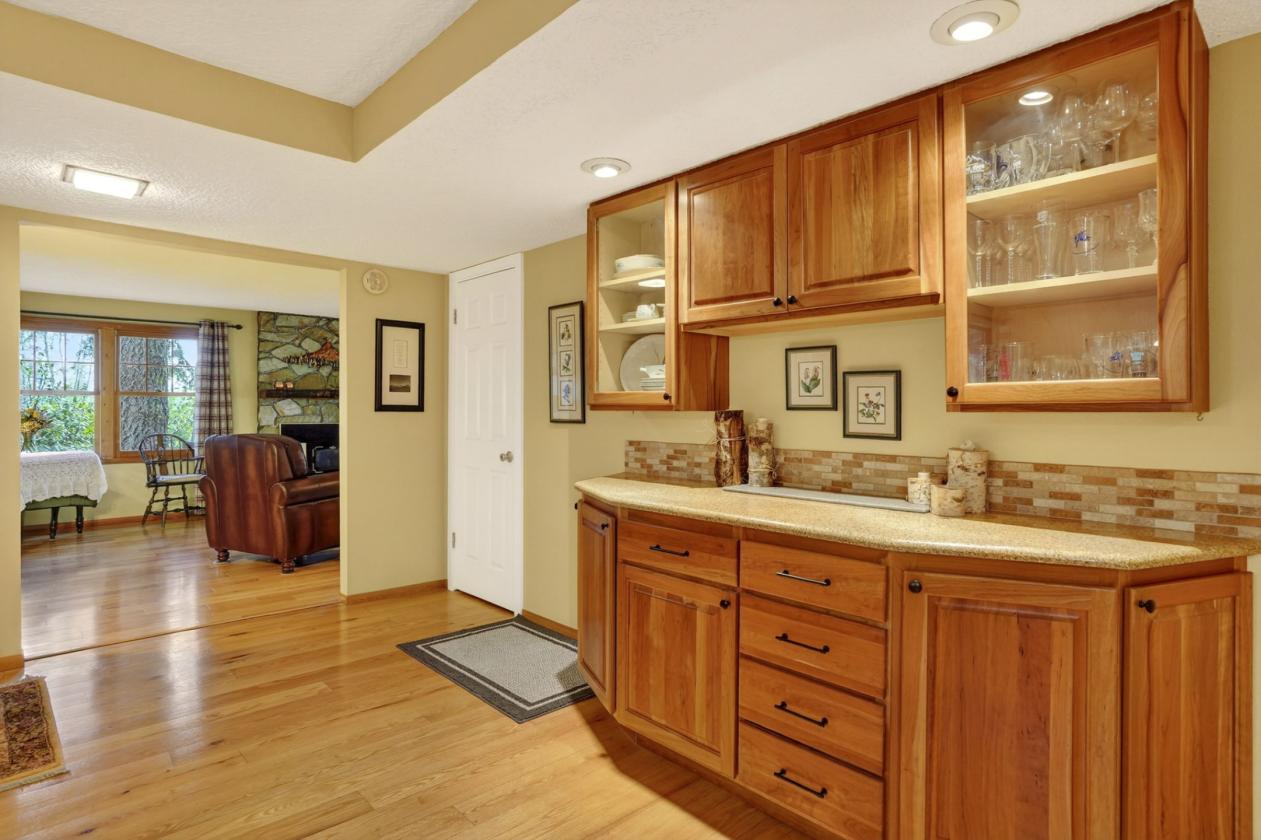 Huge Arena, Ample Pasture & Spacious Home - photo 14