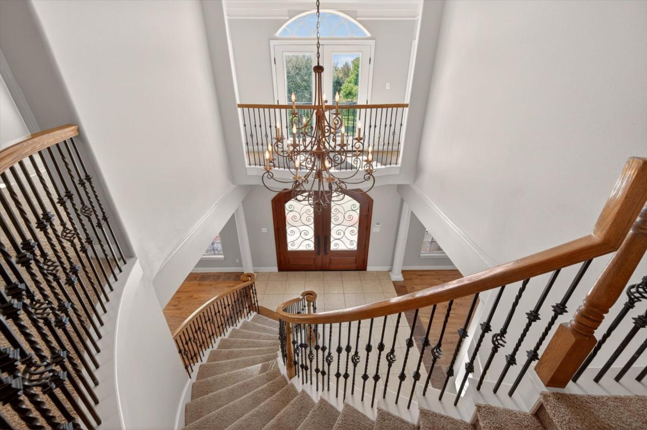 7 Acres • Barn • Pool • Guest House - photo 15