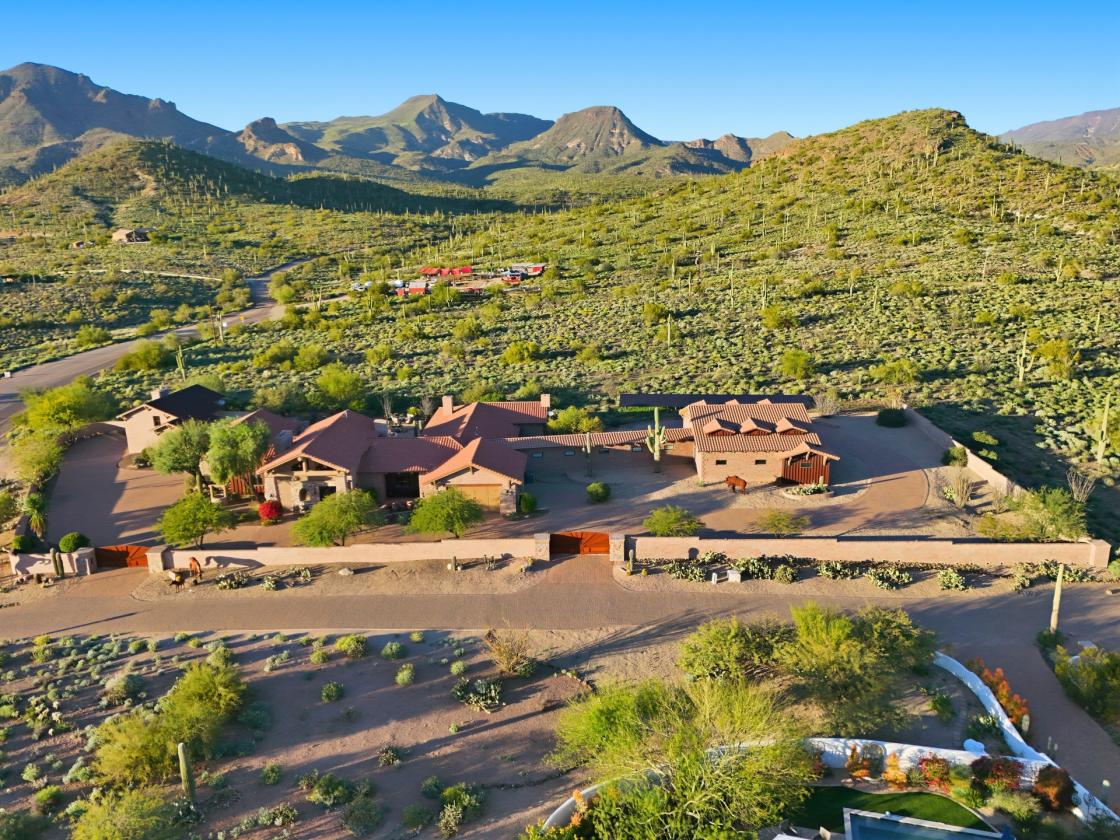 Cave Creek Estate Borders 900 Miles of Trails - photo 2