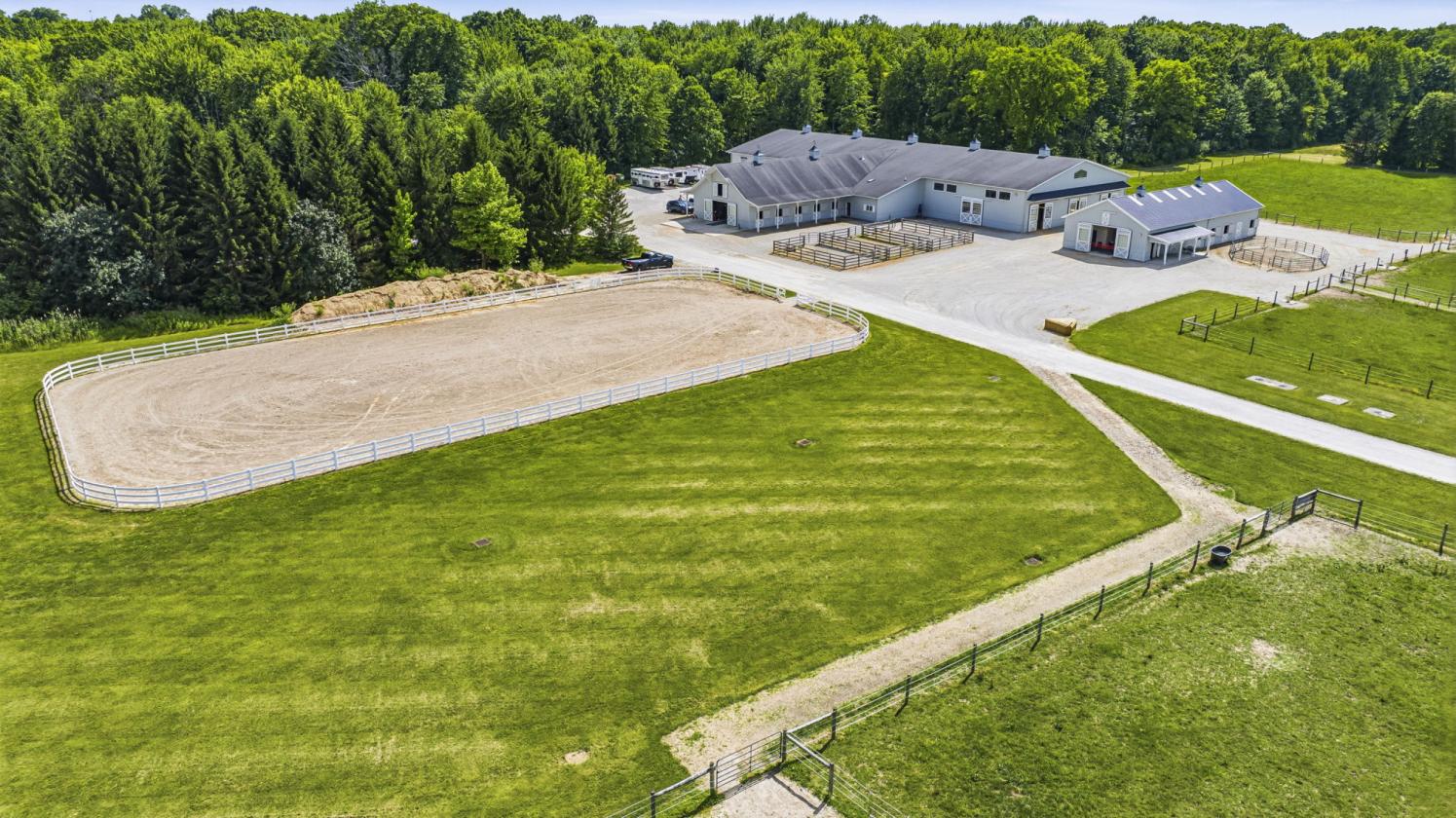 Meadow Creek Ranch Premier  Equestrian Estate - photo 3