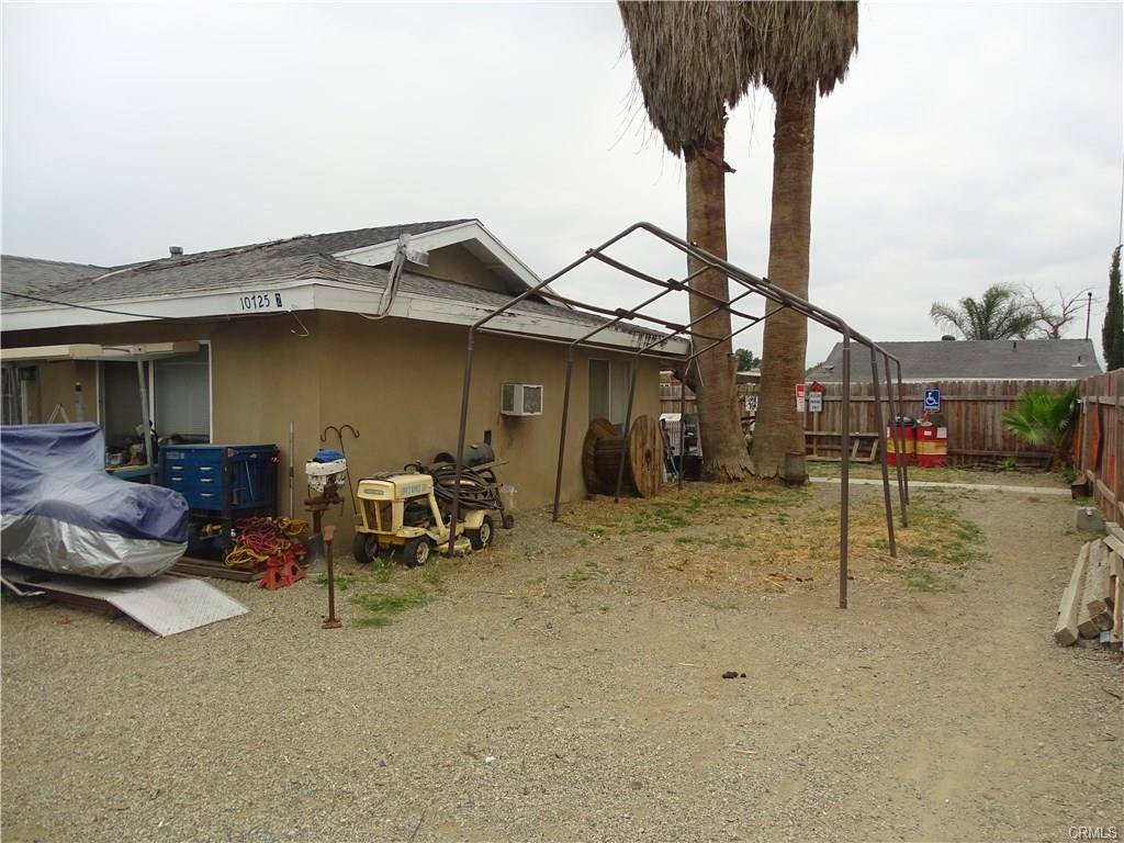 PRICE REDUCED!! Horse property, DUPLEX. Make it your dream