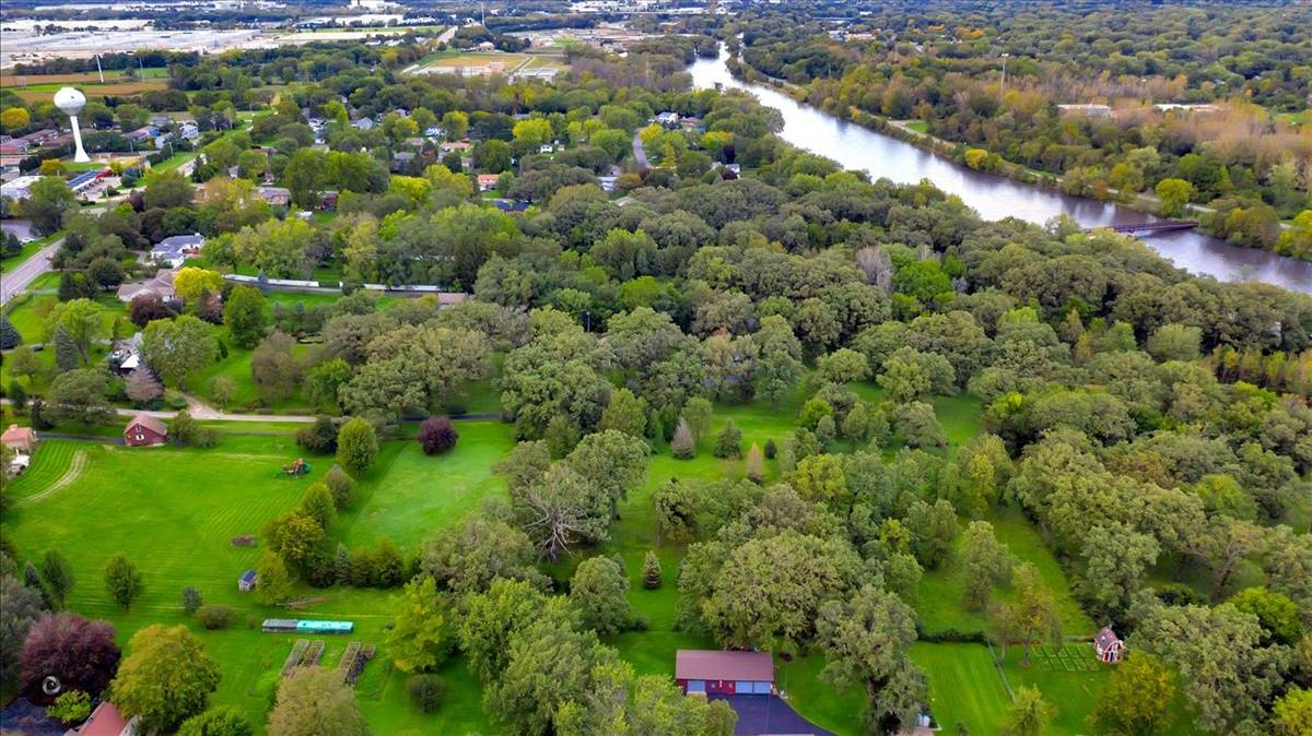 Fox River Front Property near Oswego Illinois Oswego, Kendall County