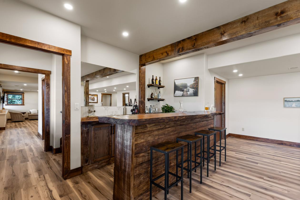 A Luxurious Equestrian Mountain View Estate! - photo 14