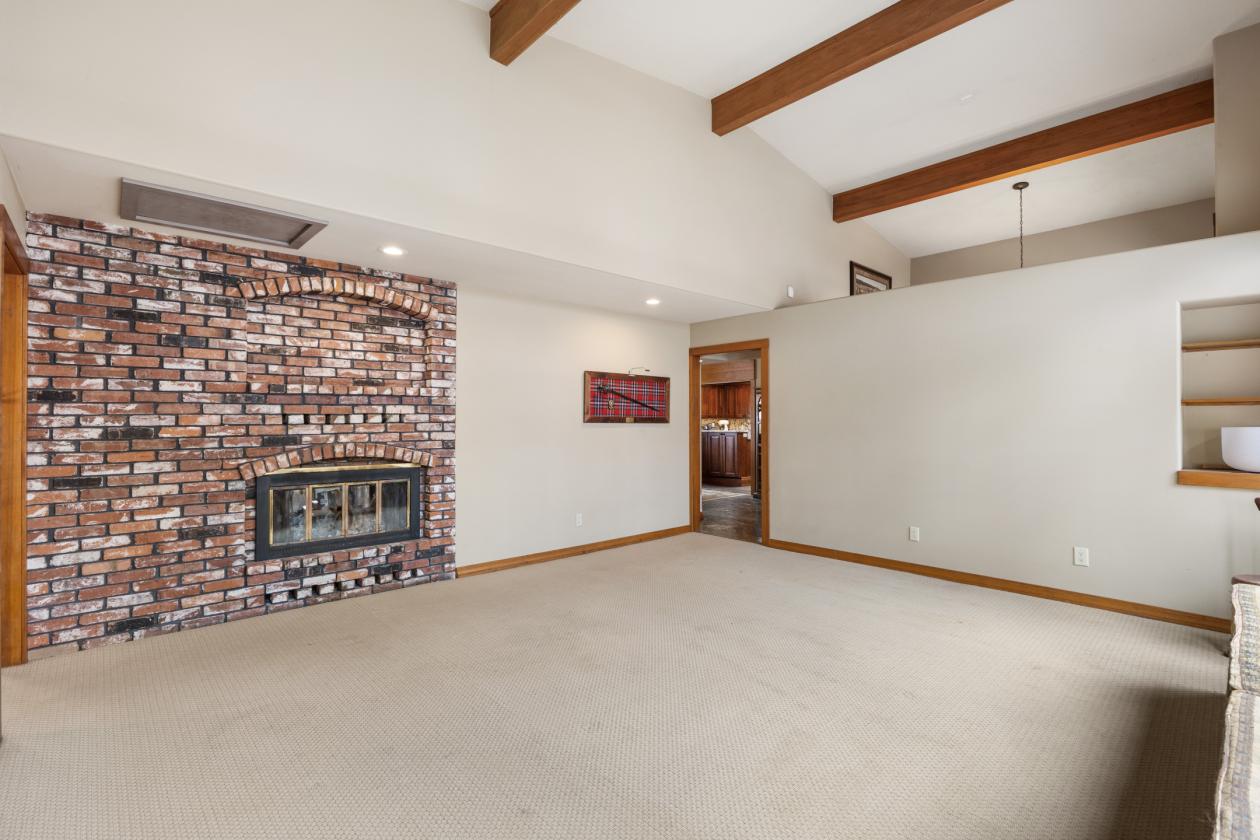 Lakeview Equestrian Estate w/ Shop & Barn - photo 22