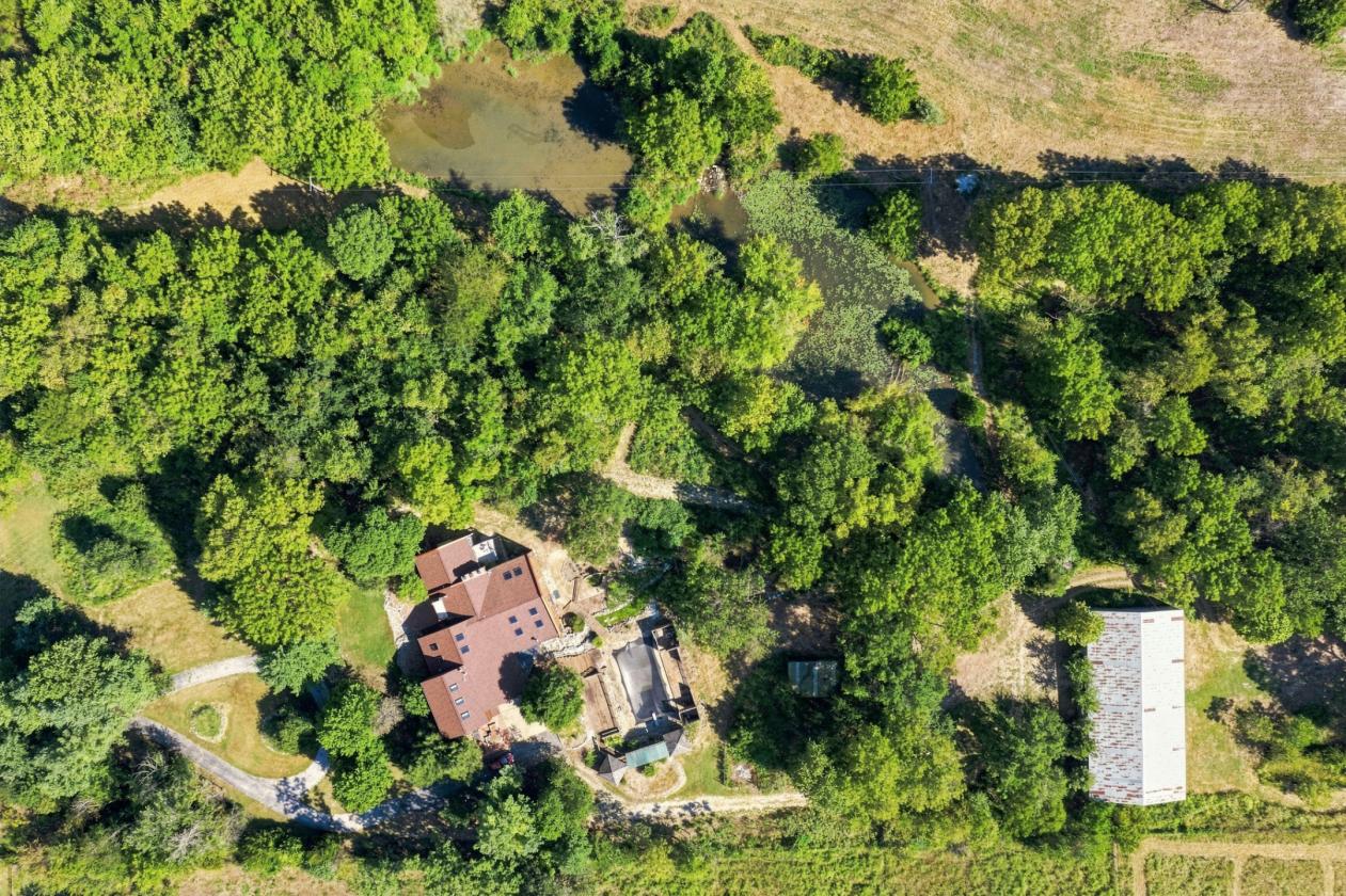 Legacy 56 ac. Estate- 7,800 sqft home, barn, creek - photo 11