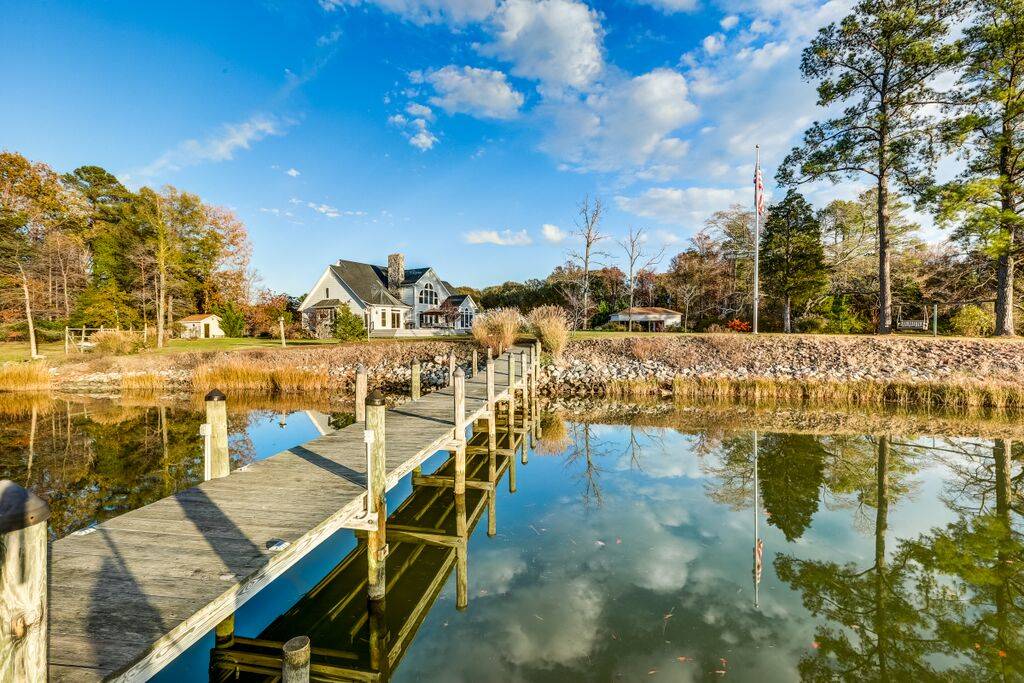 Kinsale Waterfront Equestrian Retreat Kinsale, Westmoreland County