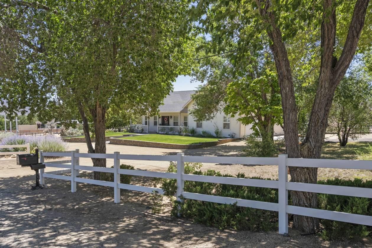 Horse Property for sale.
