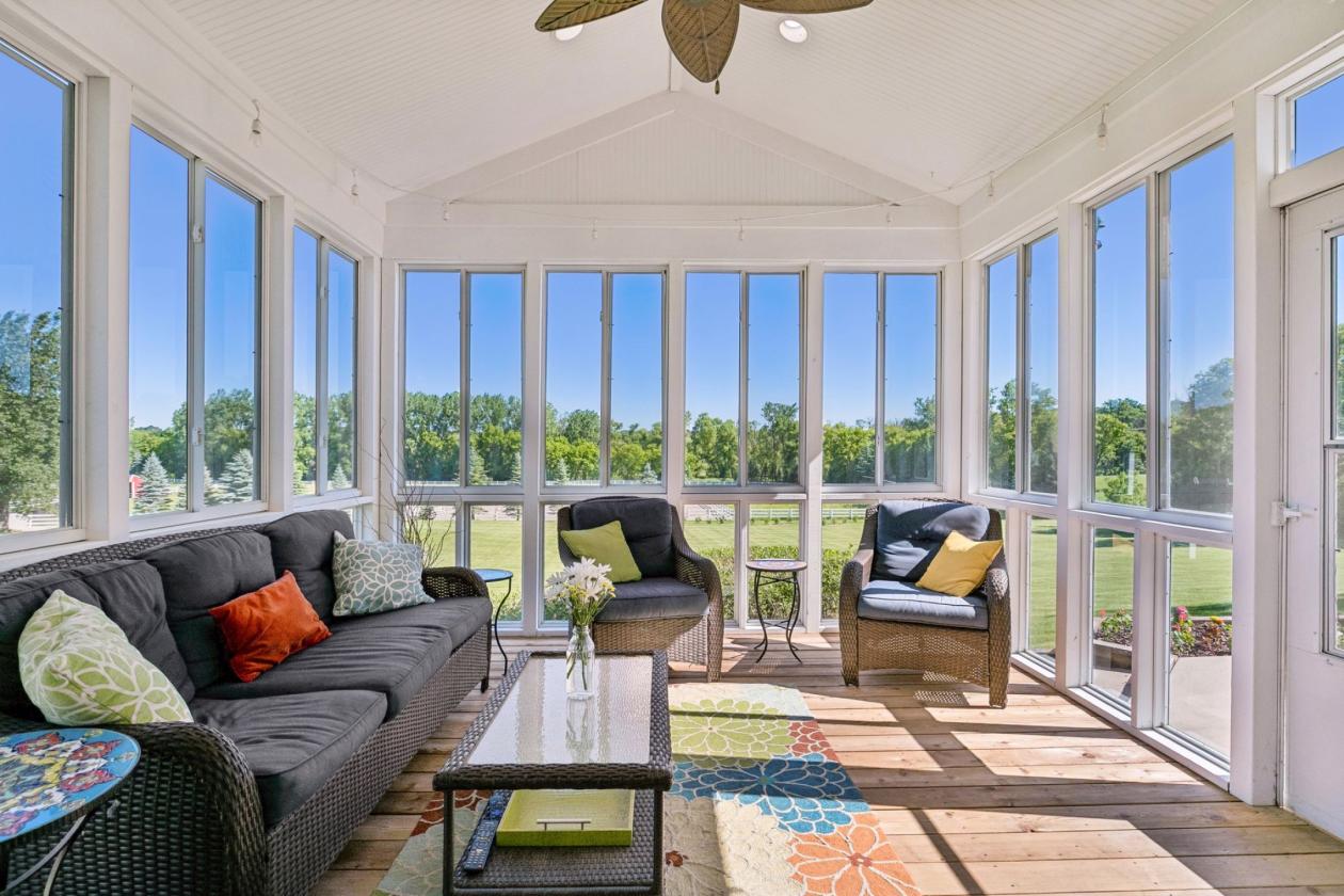 Stunning 5.73 Acre - Equestrian Friendly - Updated - photo 14