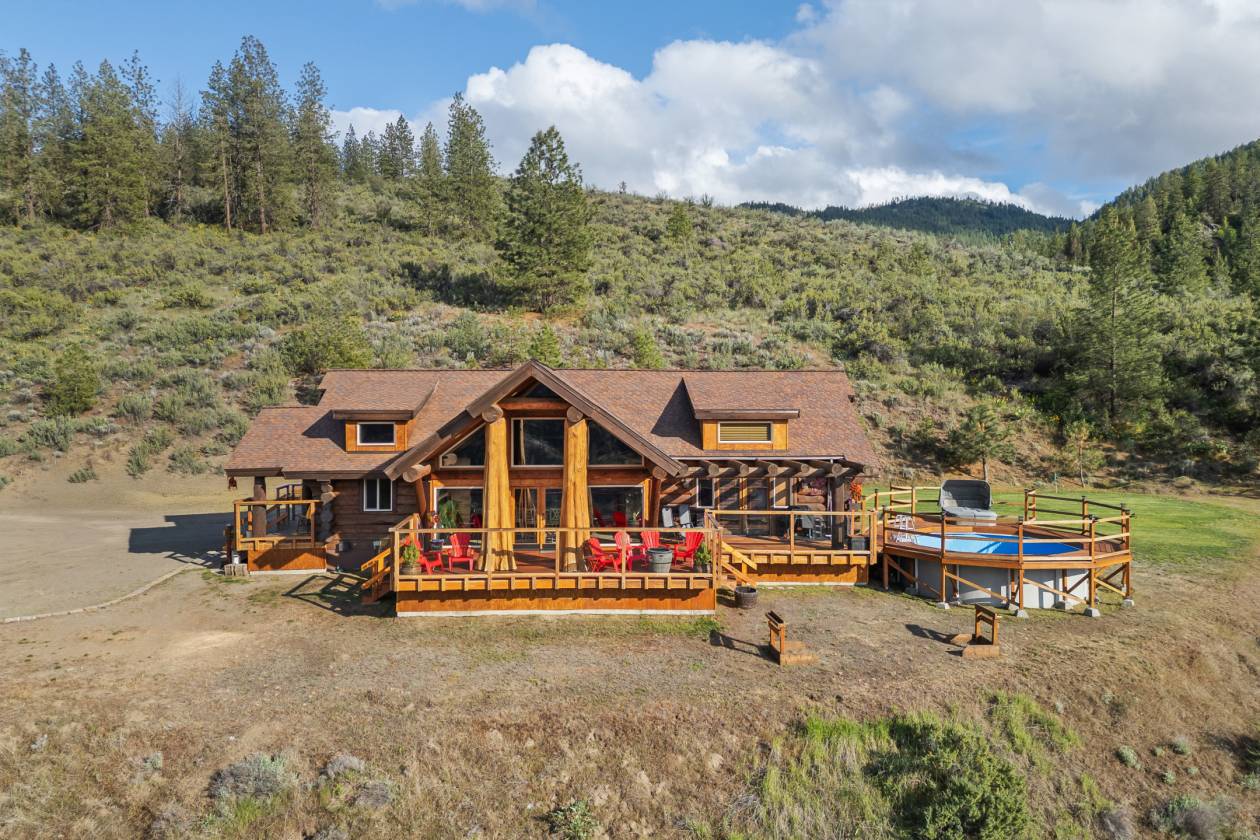 Horse Property for sale.