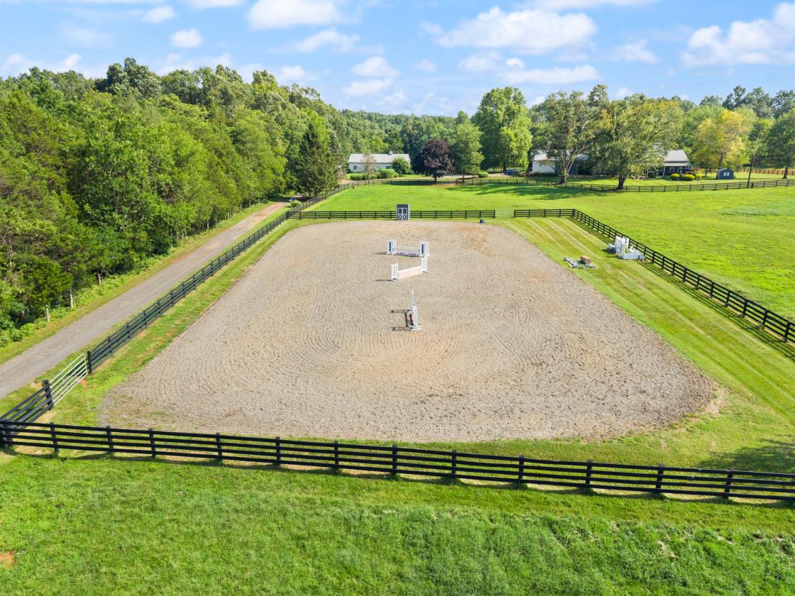 Turnkey 20 ac equestrian property near Warrenton - photo 11