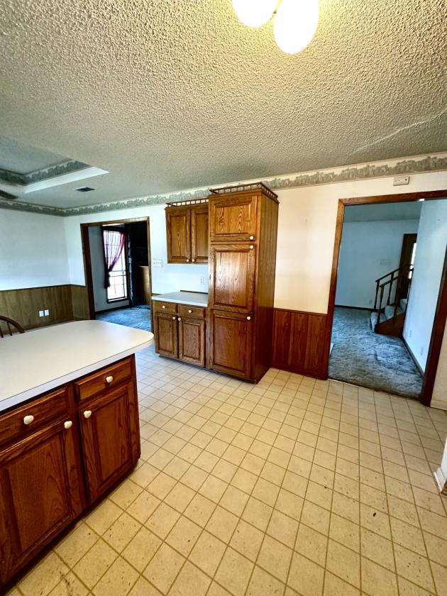 Custom built 1990 Ranch Style Home - Horse Barn - photo 9