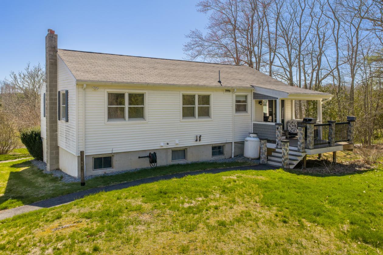 Split level ranch on 10 wooded acres in West Bath - photo 10