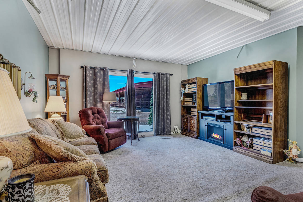 253 Acre Horse Property with Indoor Arena & Beautiful Home Keenesburg