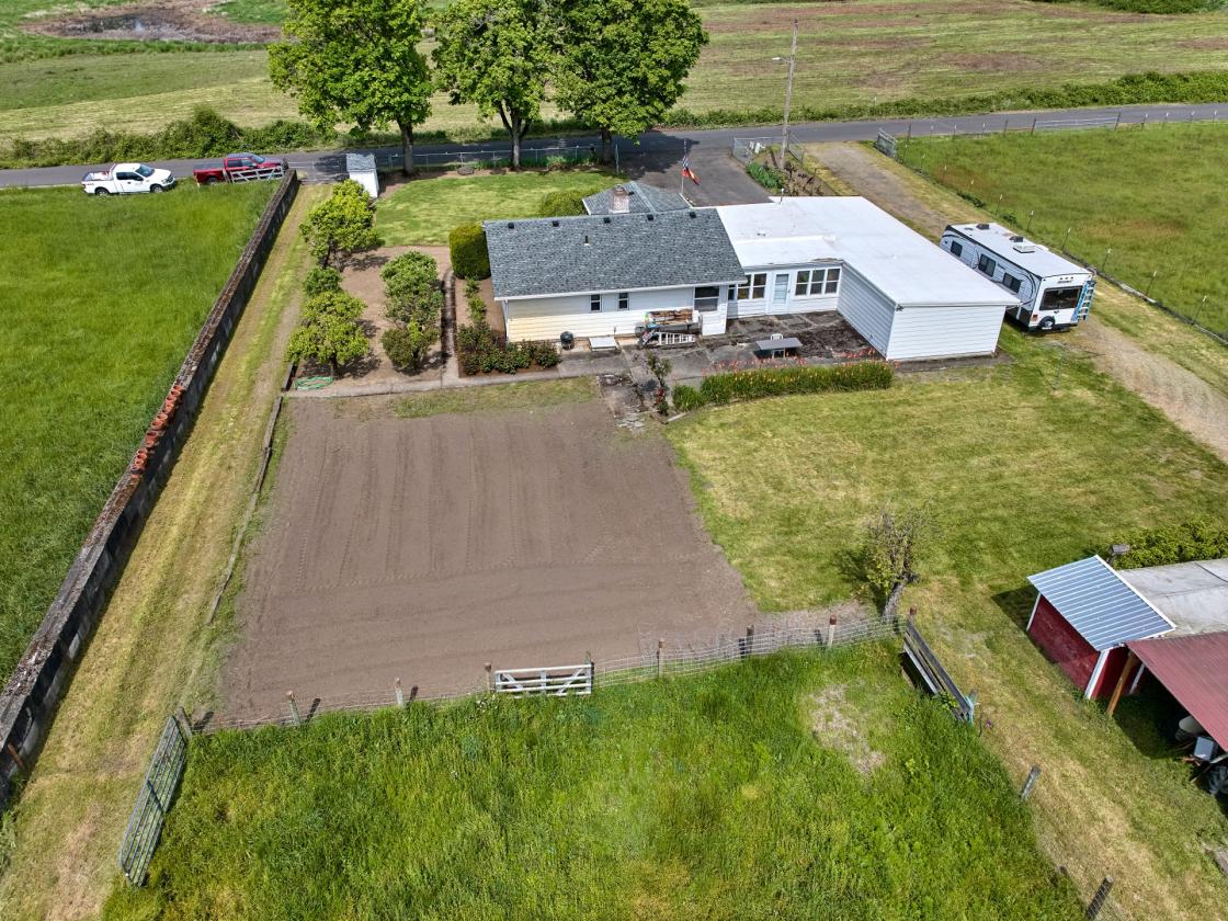 Horse Property in Aurora/Canby Area Deadend Road - photo 2