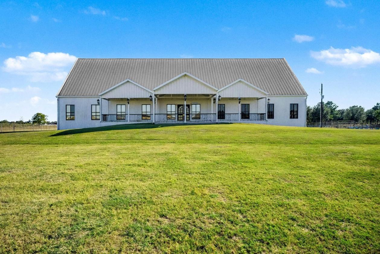 30 Acre Luxury Equestrian Estate | 8,100 SF Home - photo 28