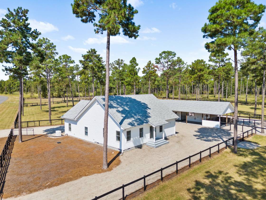 Horse Property for sale.