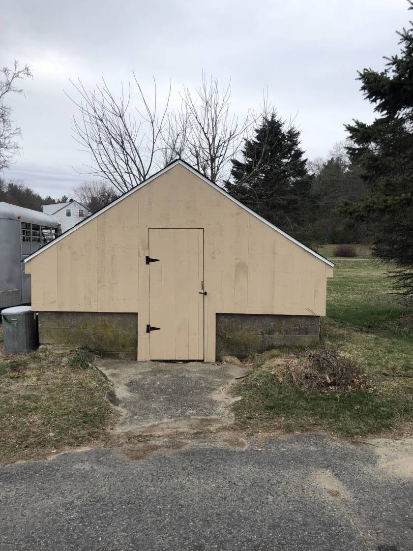 11.31 Acre Horse Farm Dighton, Bristol County, Massachusetts Horse