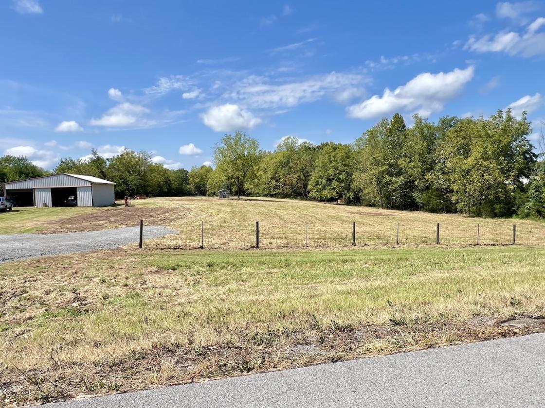 10.65 Ac. m/l with House & Workshop near Lake! - photo 23