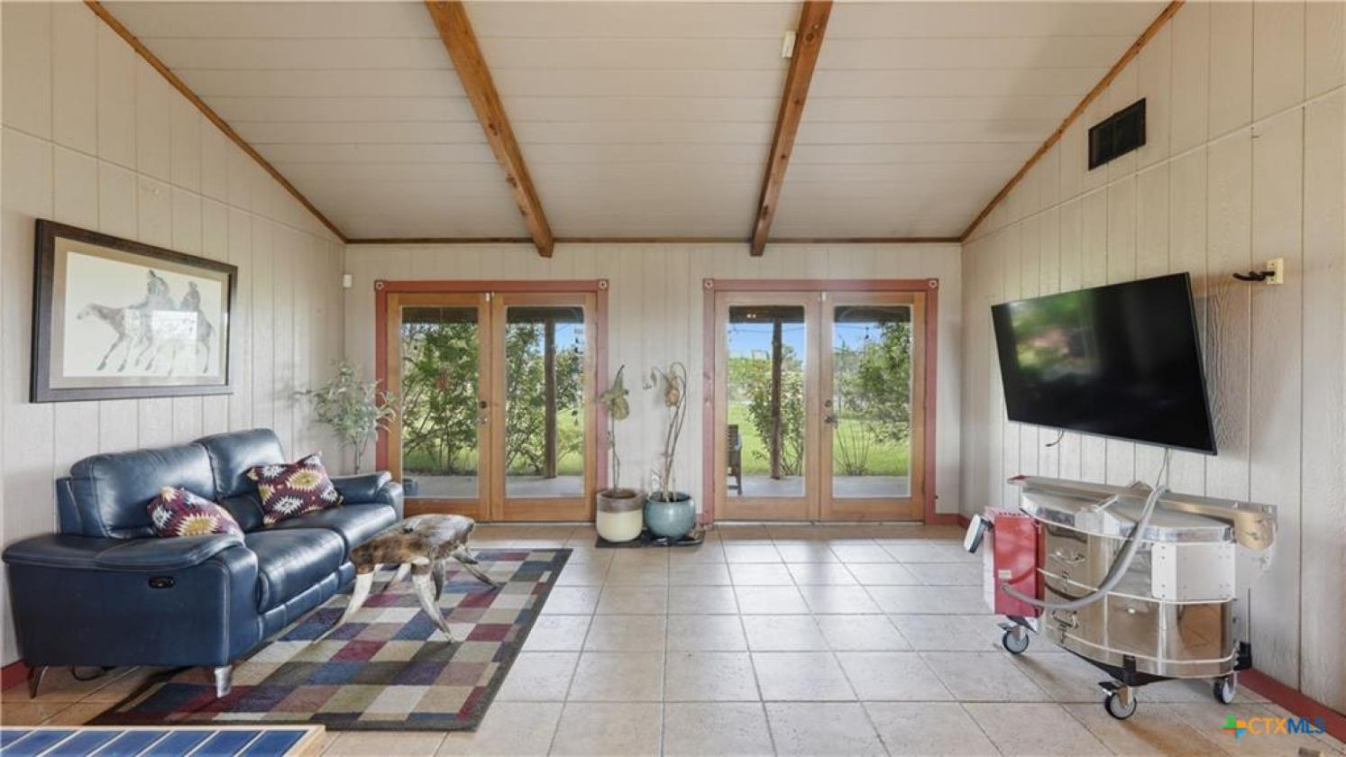 White Rock Ranch Home with 4 Stalls - photo 11