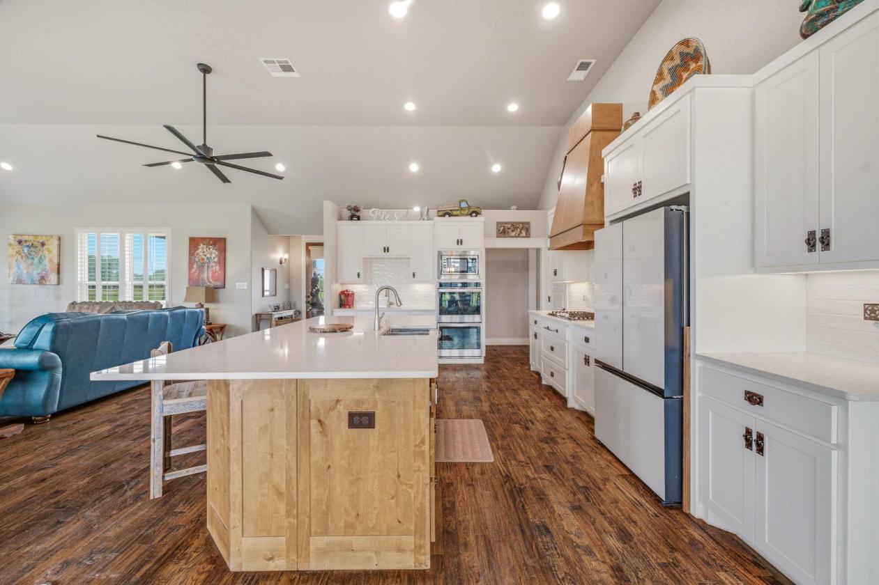 Gorgeous, Rock Home Situated on 15.4 Coastal Acres - photo 9
