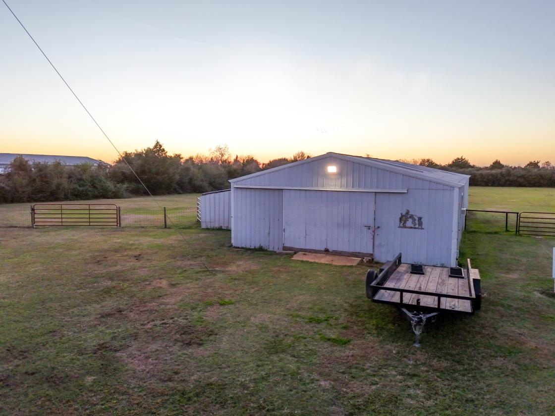 5+ Acres | Multiple Barns & Outbuildings + Home - photo 21