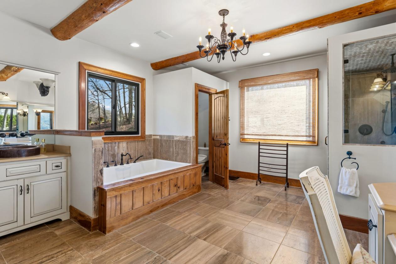 Luxury Equestrian Estate On 48 Acres - photo 19