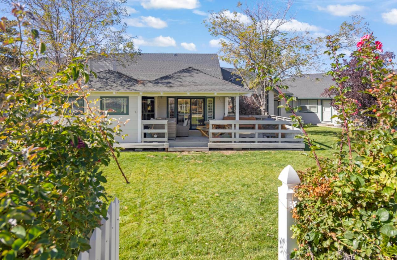 Privacy, Space, and Sierra Mountain Views - photo 6