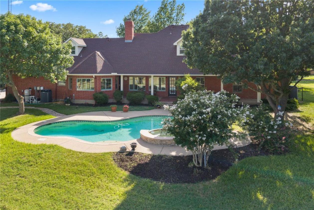 14 Acres with Barn, Pond & Custom Home - photo 6