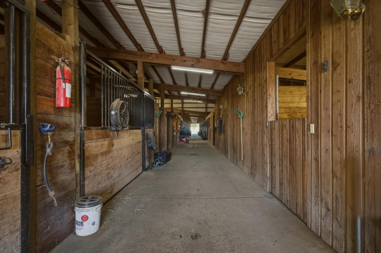 Legacy Boarding Facility w/ 41 Stalls & 2 Arenas - photo 14