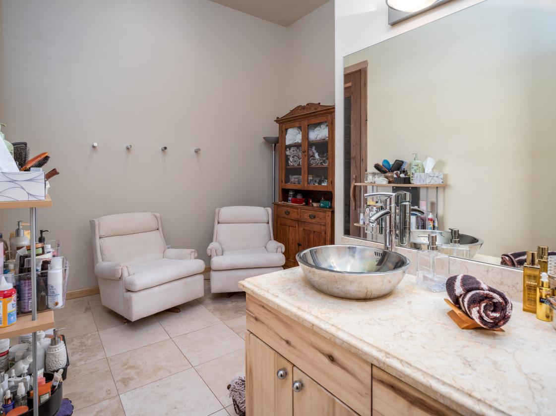 80-Acre Equestrian Ranch - photo 19