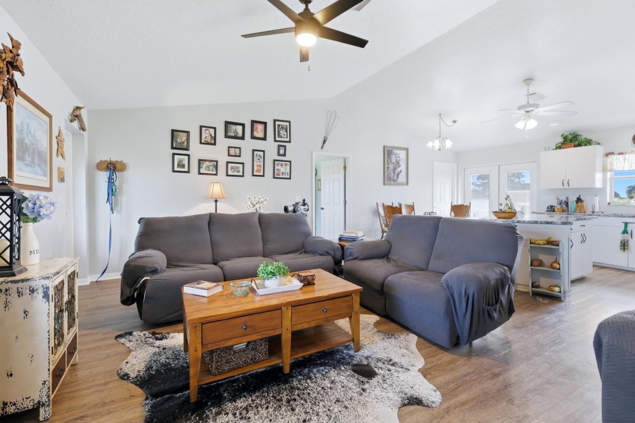 Horse Property with charm - photo 13
