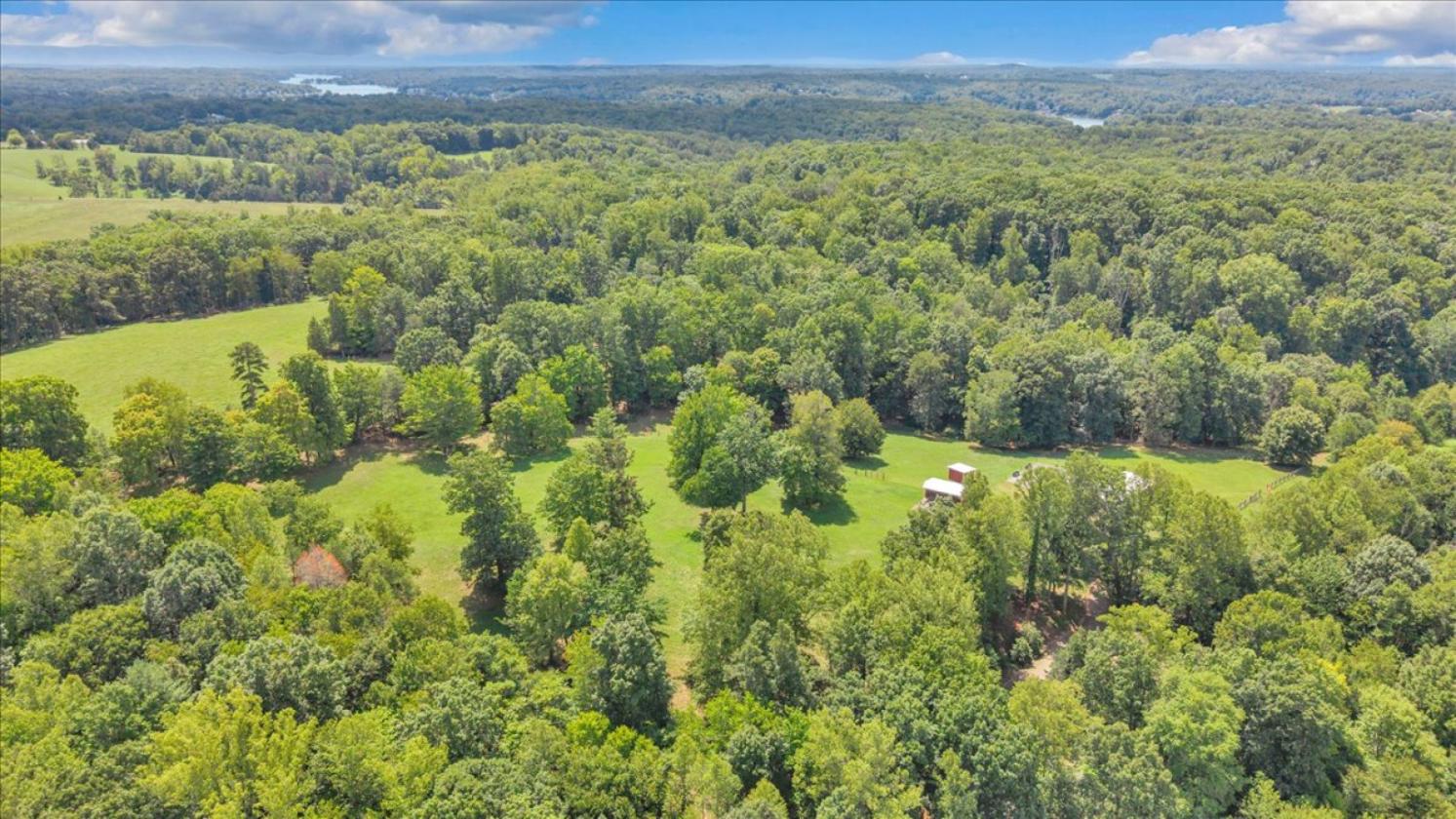 Private Setting Horse Farm - photo 29