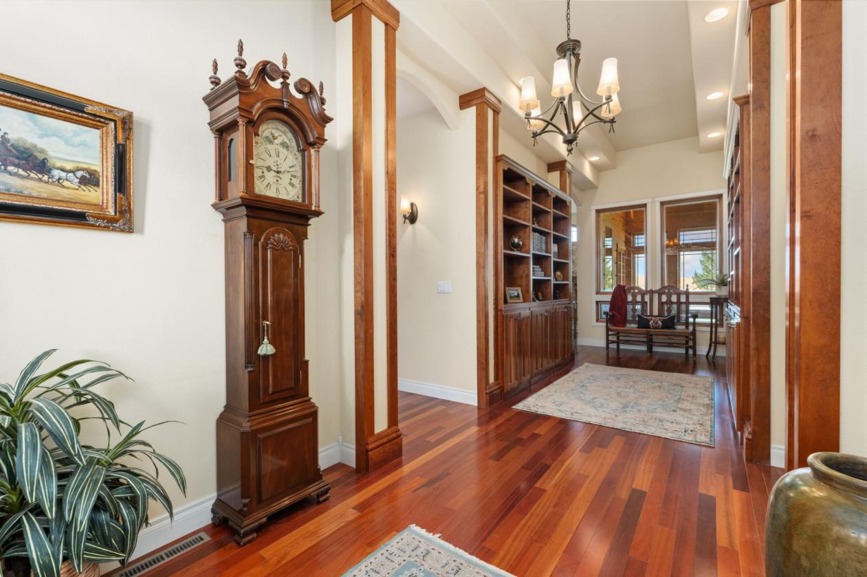 Luxury Equestrian Estate 14.3 Acres Fully Remodeled - photo 8