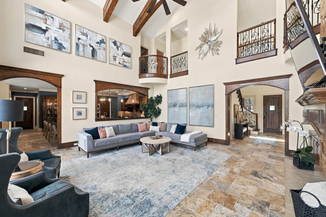 11+ Acre Premier Luxury Horse Property - photo 7