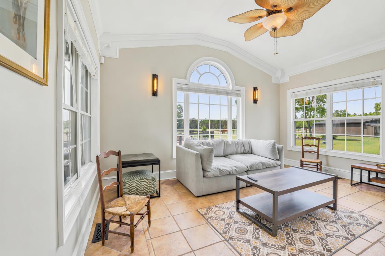Thoughtfully Designed Luxury Equestrian Estate - photo 17