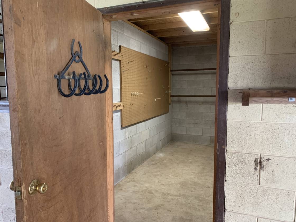 Oklahoma Horse Property Grove, Delaware County, Oklahoma