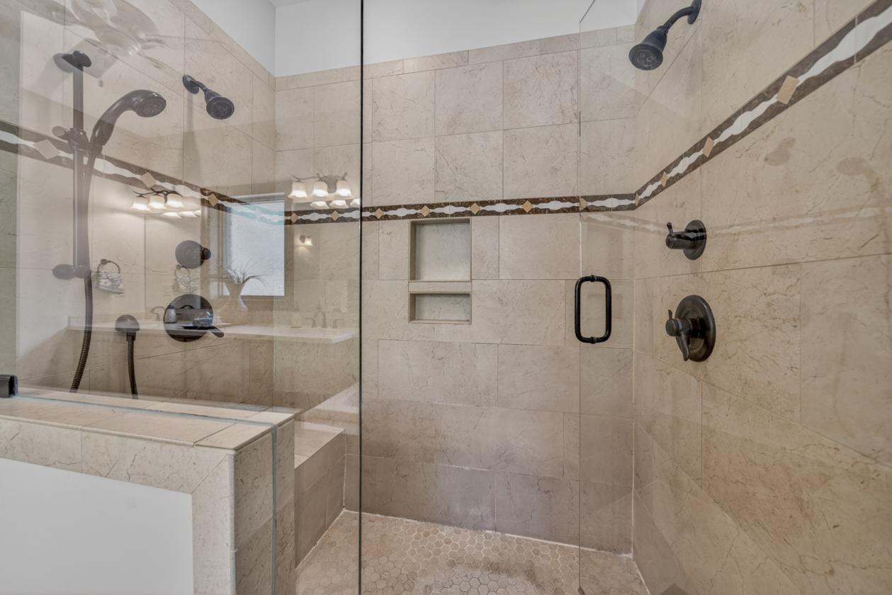 Private Estate on Green Mountain - photo 16